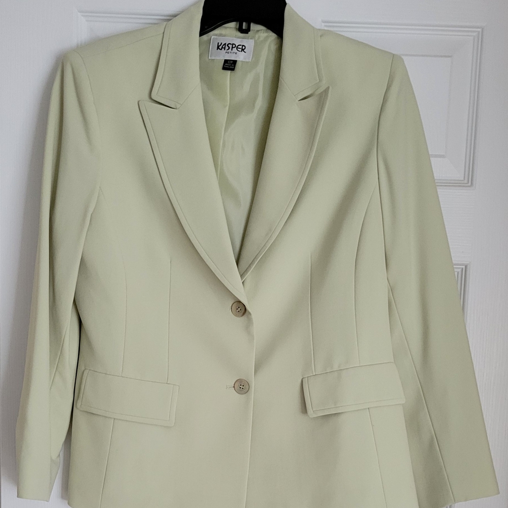 Kasper suit- new w/o tags.